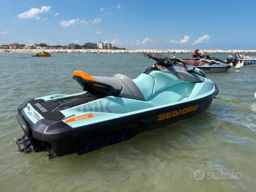 moto d'acqua seadoo wake 170
