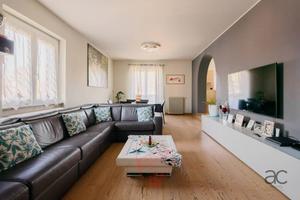 Appartamento di 180 m² con 5 locali e box auto dop