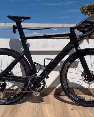 Aeroad CFR Disc eTap 2021 Canyon come nuova L