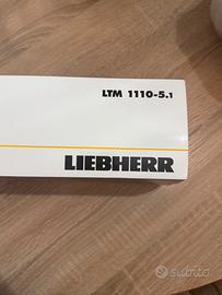 Modellino autogrù LIEBHERR