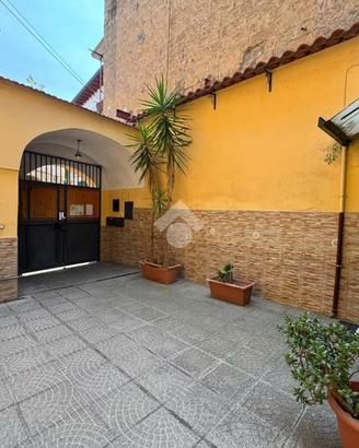 3 LOCALI A MARANO DI NAPOLI