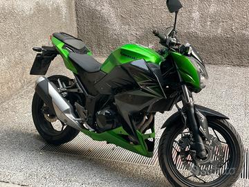 Kawasaki  Z300 - 2016 - 17.000 km - ABS e bauletto