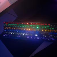 tastiera mars gaming con switch rossi