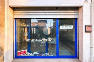 NEGOZIO A BORGOSATOLLO