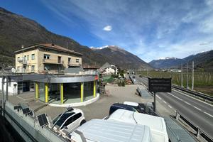 NEGOZIO A VILLA DI TIRANO