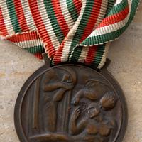 Medaglia per le madri