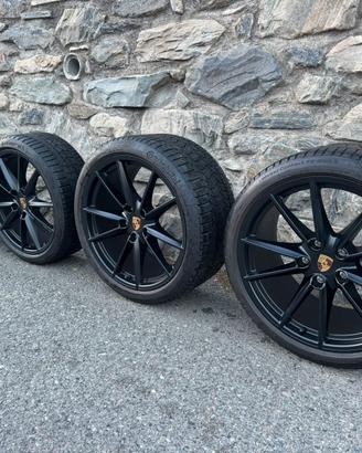 Cerchi originali Porsche 992 carrera 4S come nuovi
