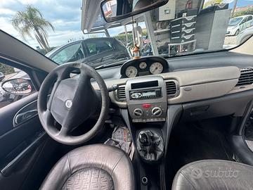 Lancia Ypsilon targa polacca 1.3 diesel multijet
