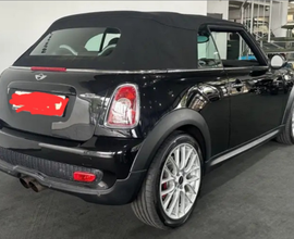 MINI Cabrio JCW 211cv