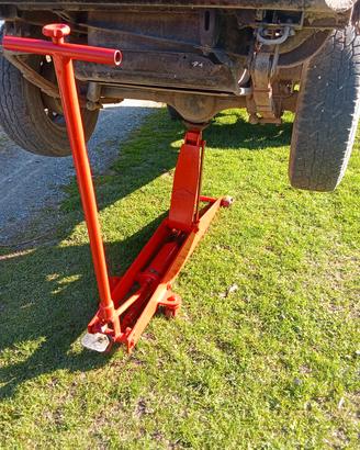 cric  idraulico per veicoli pesanti 