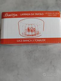 Lampada da tavolo luce bianca