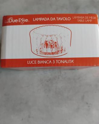 Lampada da tavolo luce bianca