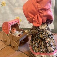 Bambola con carrozzina anni 70