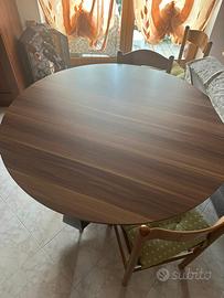 Tavolo da pranzo