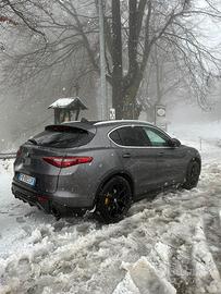 Alfa stelvio q4 veloce 2.0 280cv