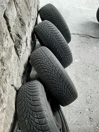 Pneumatici invernali 175/65/14 Bridgestone+cerchi