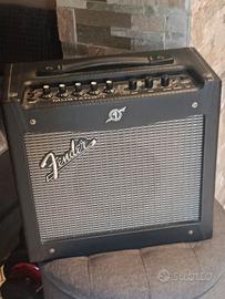 Amplificatore Fender chitarra elettrica e acustica