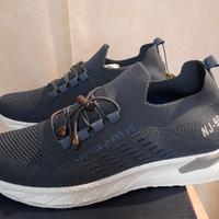 sneaker blu numero 44