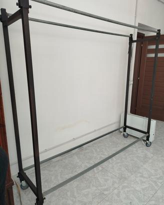 Rella per abiti in ferro artigianale 