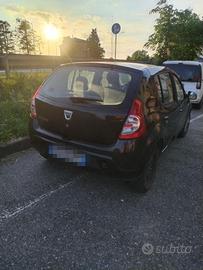 Auto Dacia Sandero