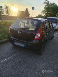 Auto Dacia Sandero