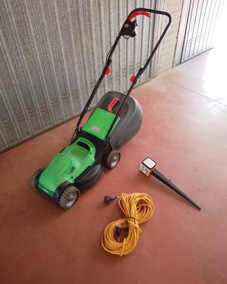 Tosaerba elettrico con accessori