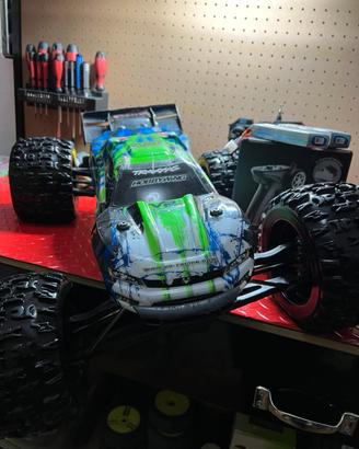 Auto rc 1/8 brushless Traxxas e-revo 2.0