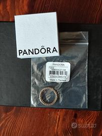 Anello d'oro Pandora Cuori Scintillante