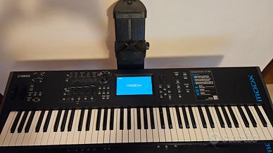 Yamaha MODX7 usata 