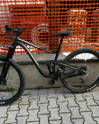Giant  mtb BIAMMORTIZZATA