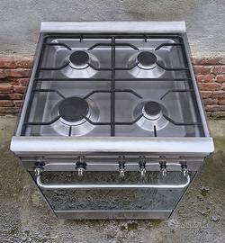 Cucina GAS SMEG Inox 4 Fuochi Forno 60 Ventilato