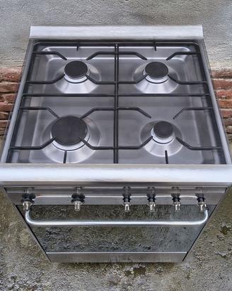 Cucina GAS SMEG Inox 4 Fuochi Forno 60 Ventilato
