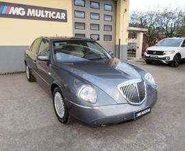 Lancia Thesis 3.0 V6 24V aut - 6 cilindri Busso - 