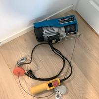 Verricello elettrico Biltema EH400 200/400 kg