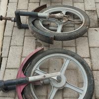 ruote scooter Piaggio sì