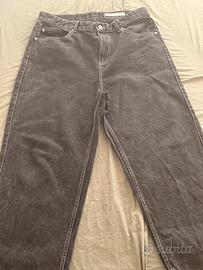Jeans Bershka grigio effetto slavato – taglia 44