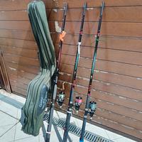 3 canne, mulinelli e sacca da siluro