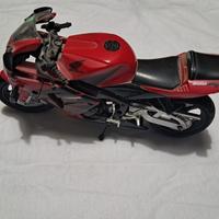 Modellino Honda CBR 600 RR - Scala 1:18 Rosso/Nero
