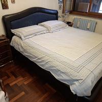 Rete elettrica con struttura letto e materasso