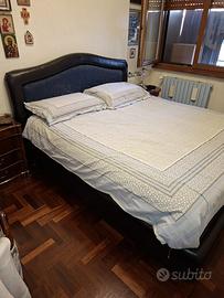 Rete elettrica con struttura letto e materasso