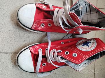 vans nere, all star Converse rosse n. 31