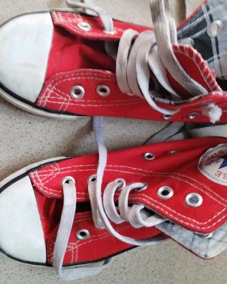 vans nere, all star Converse rosse n. 31