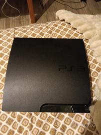 PS3 semi nuova con giochi 