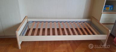 letto singolo con rete a doghe