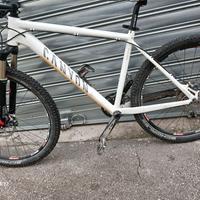 MTB CANYON SUPER leggera