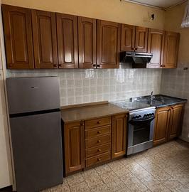 Cucina vintage in legno massello