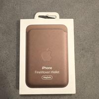 Wallet FineWoven Iphone