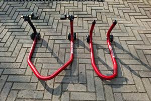 Cavalletti bike-lift solleva moto
