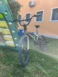 Bicicletta BMX - Lombardo 