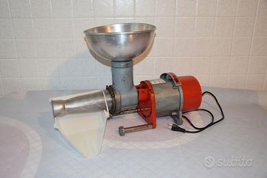 Macchina spremipomodoro